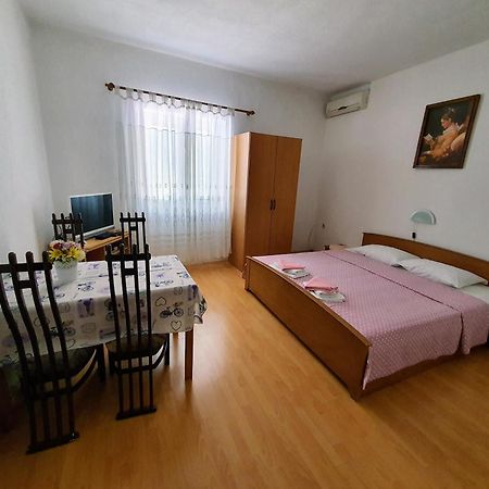 Apartments - Buffet 2B Sveti Juraj Værelse billede
