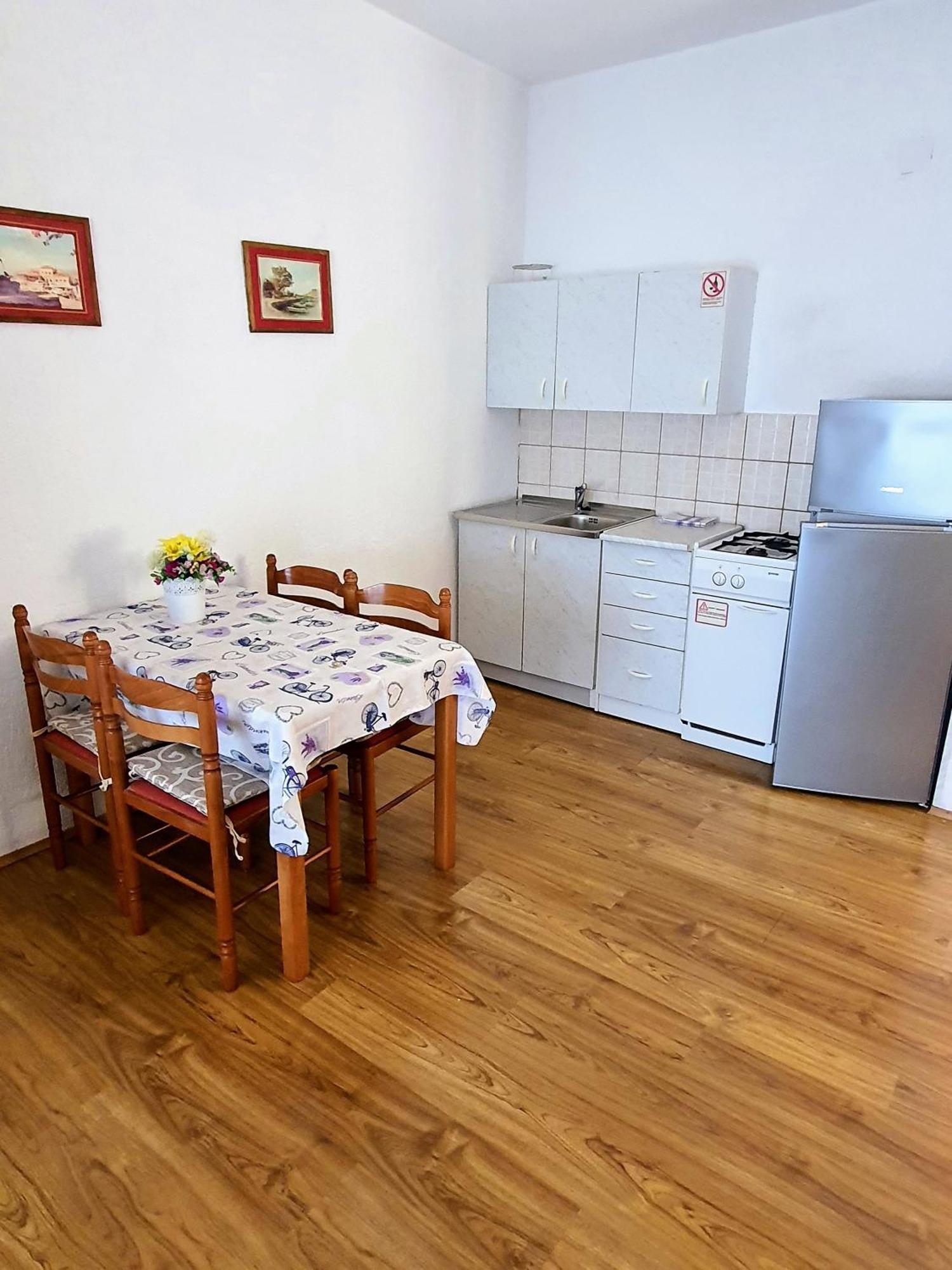 Apartments - Buffet 2B Sveti Juraj Værelse billede